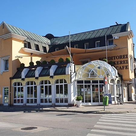Pension Mueller Gartner Gross-Enzersdorf Bagian luar foto