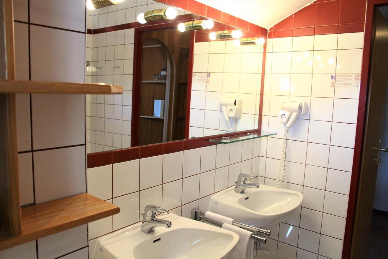 Pension Mueller Gartner Gross-Enzersdorf Bagian luar foto